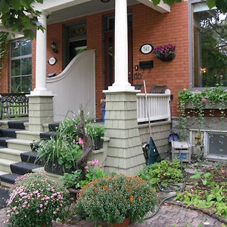 Avalon Bed And Breakfast Ottawa Bagian luar foto