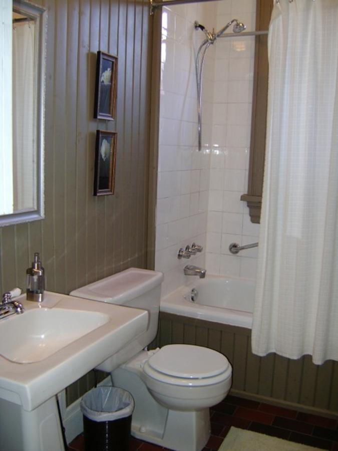 Avalon Bed And Breakfast Ottawa Bagian luar foto