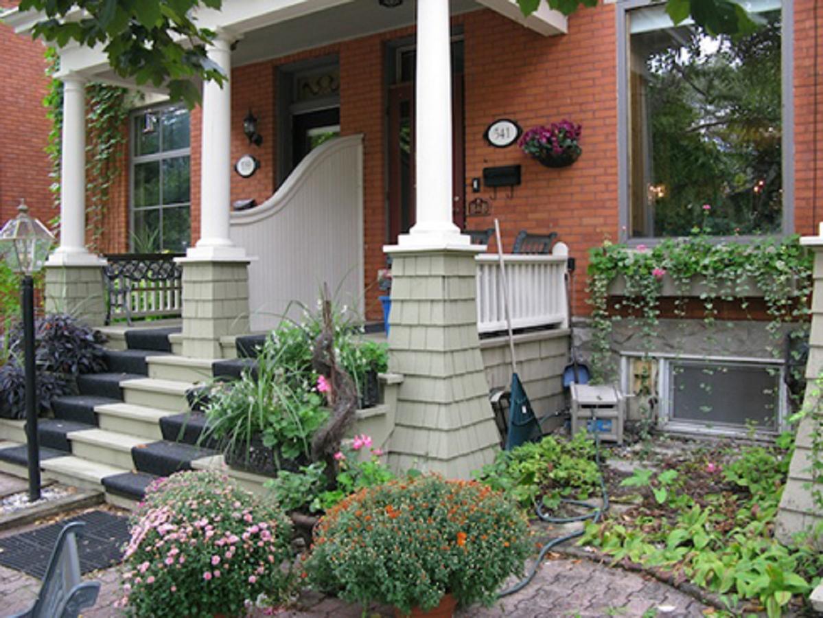 Avalon Bed And Breakfast Ottawa Bagian luar foto